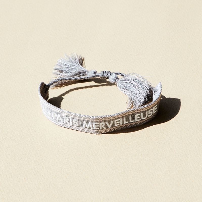 Les Bracelets 1944 Paris Merveilleuse (Gris) image